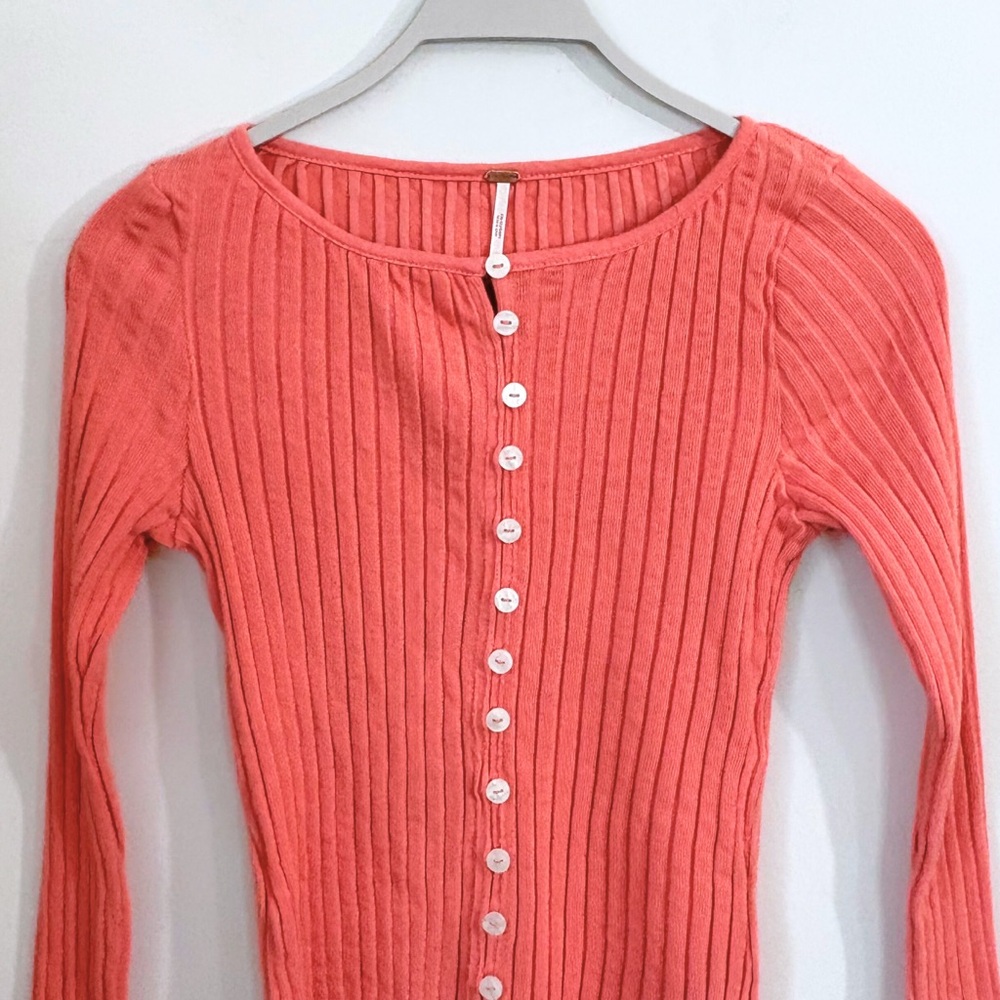Free People Tilly Ribbed L/S Button Up - Picture 3 of 15